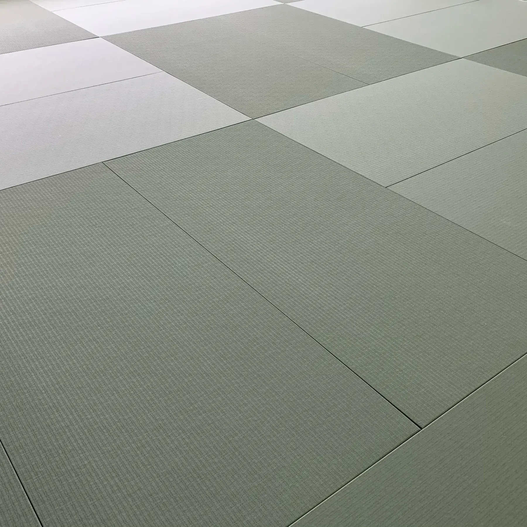 The completed KUMA tatami floor.